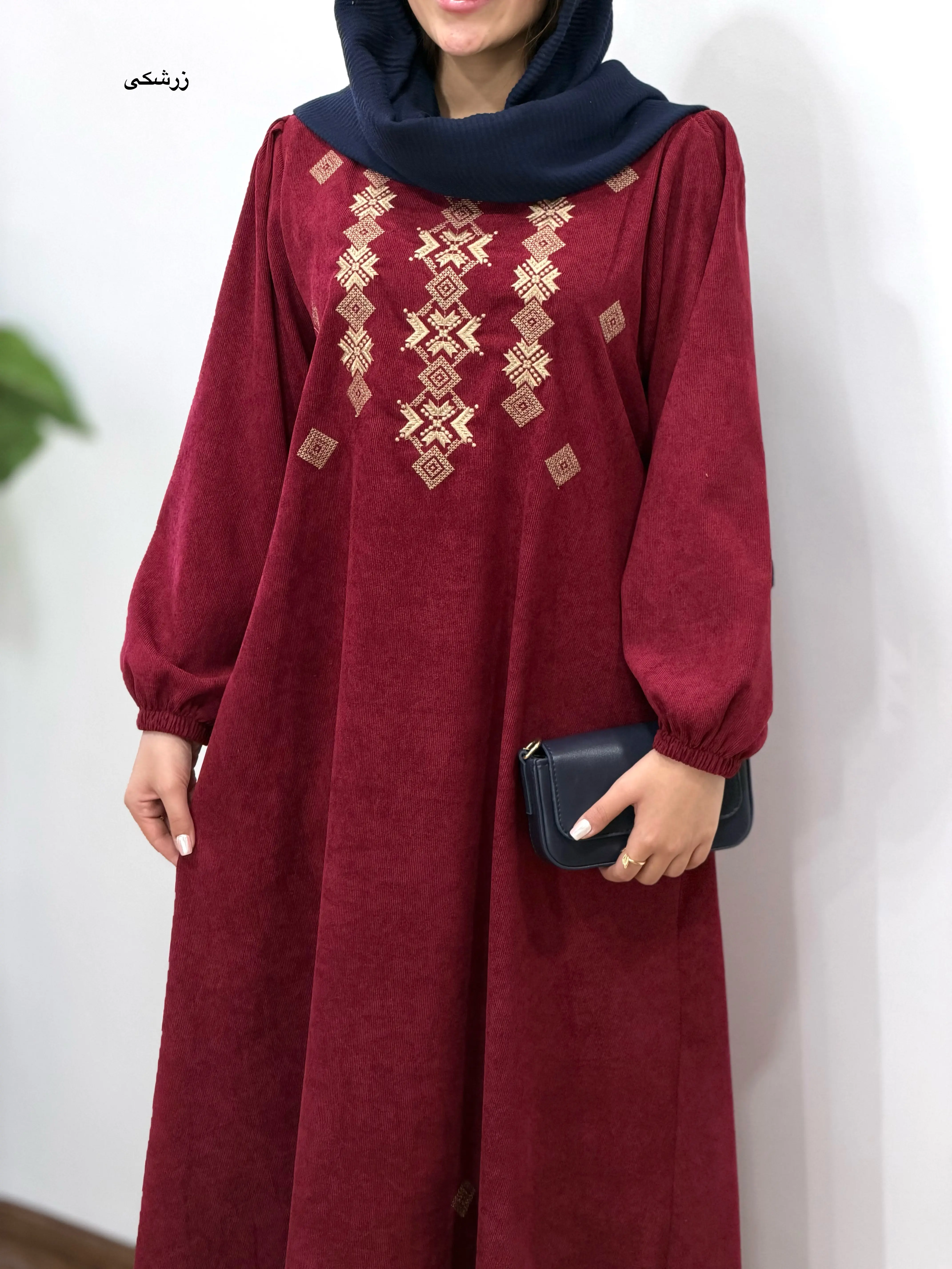 پیراهن مانتویی گلدوزی شیوا